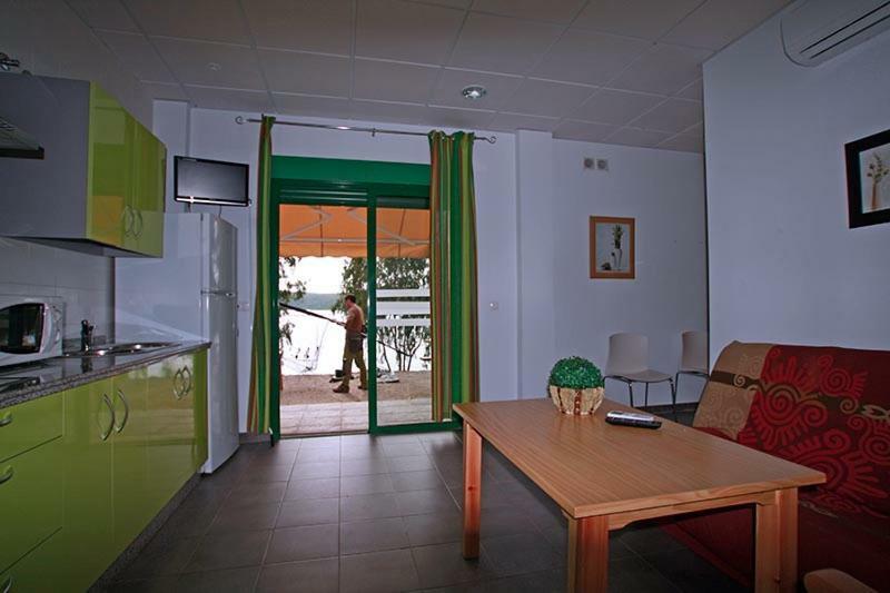 Apartamentos Villa Vacacional Castuera Exteriör bild