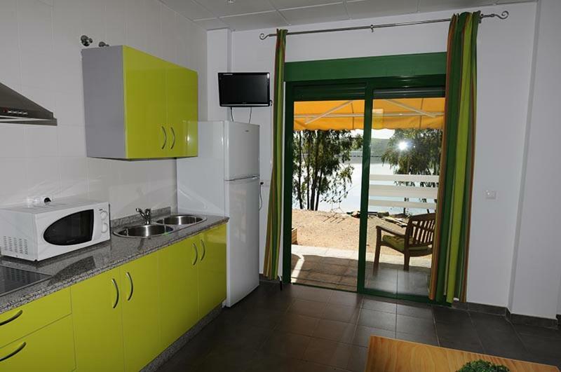 Apartamentos Villa Vacacional Castuera Exteriör bild