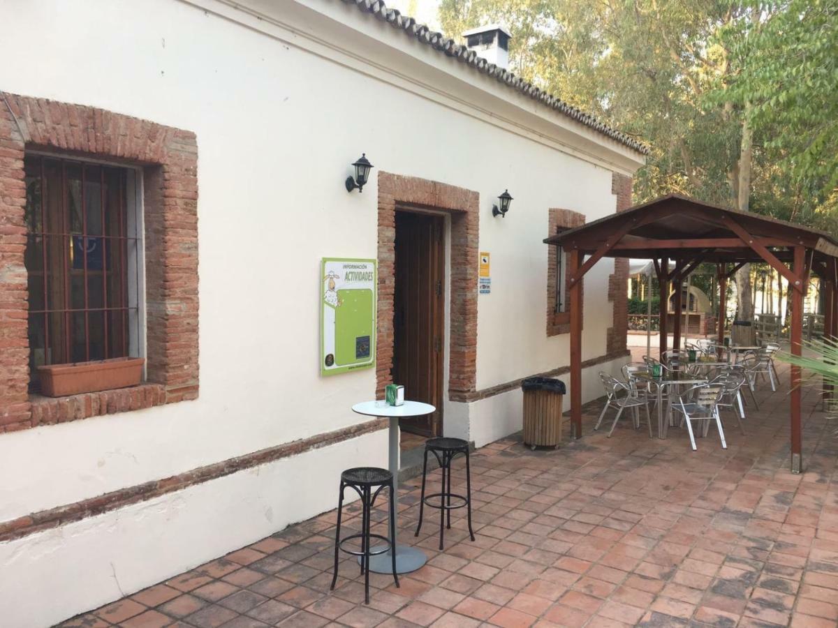 Apartamentos Villa Vacacional Castuera Exteriör bild